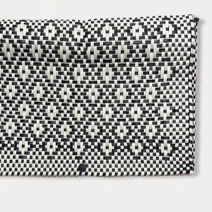 TRUSS woven clutch bag